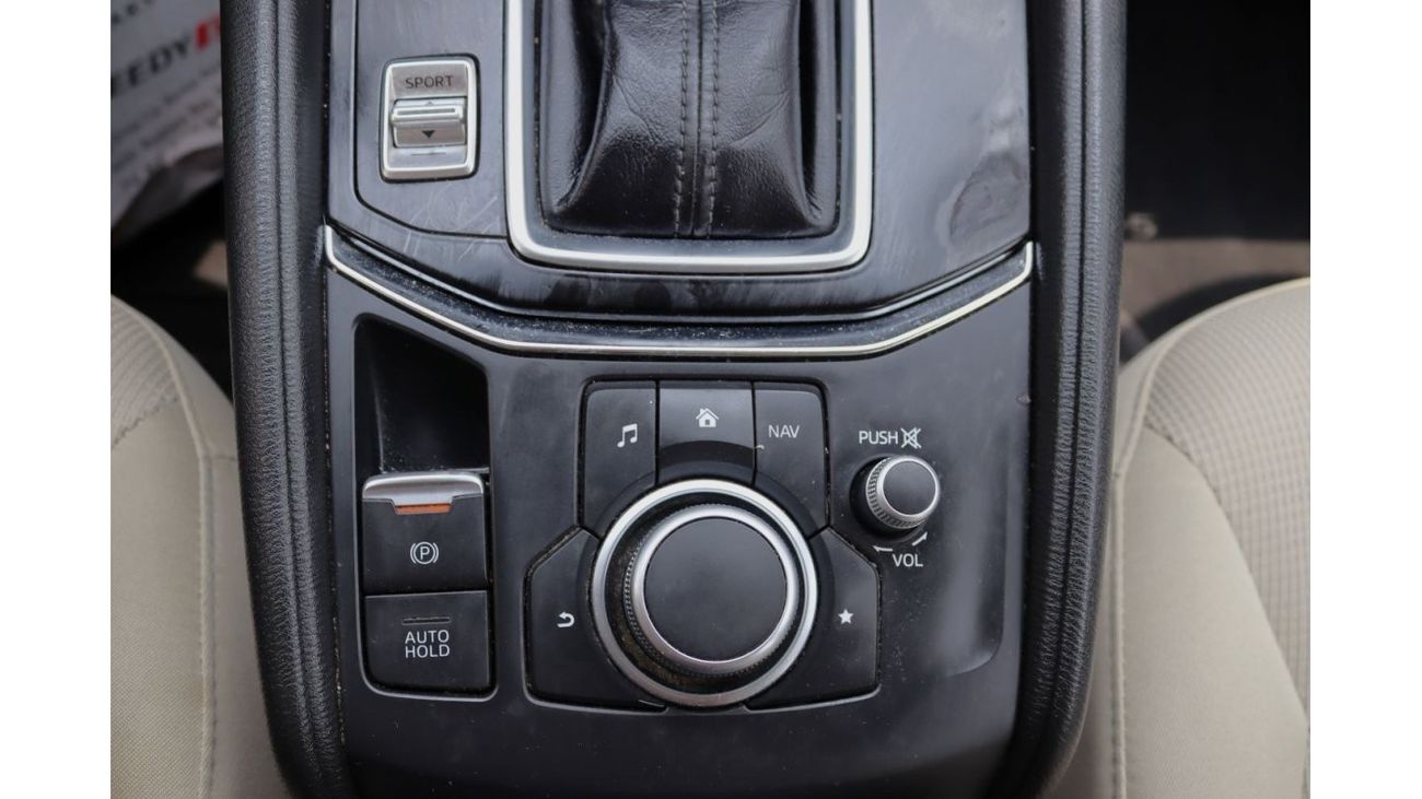 مازدا CX5 GL خالية من الحوادث - خليجي - صبغة وكالة - بحالة الوكالة من الداخل والخارج