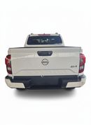 Nissan Navara Std 2.5L 4WD M/T