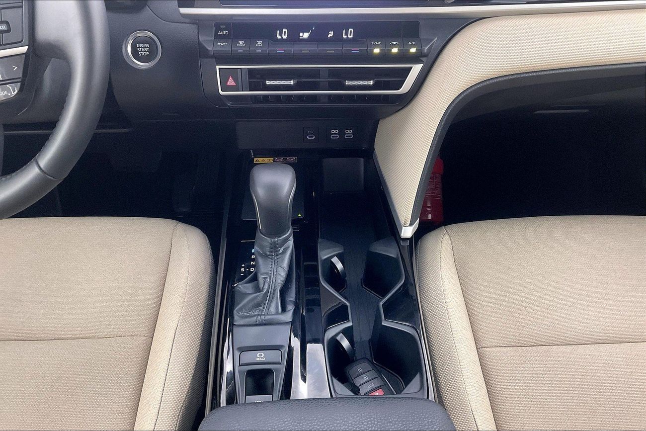 تويوتا كامري XLE | Carnival Sale • UP TO AED 20,000 OFF | شامل الضمان | 0 ﺪﻔﻋﺓ ﺃﻮﻟﻯ