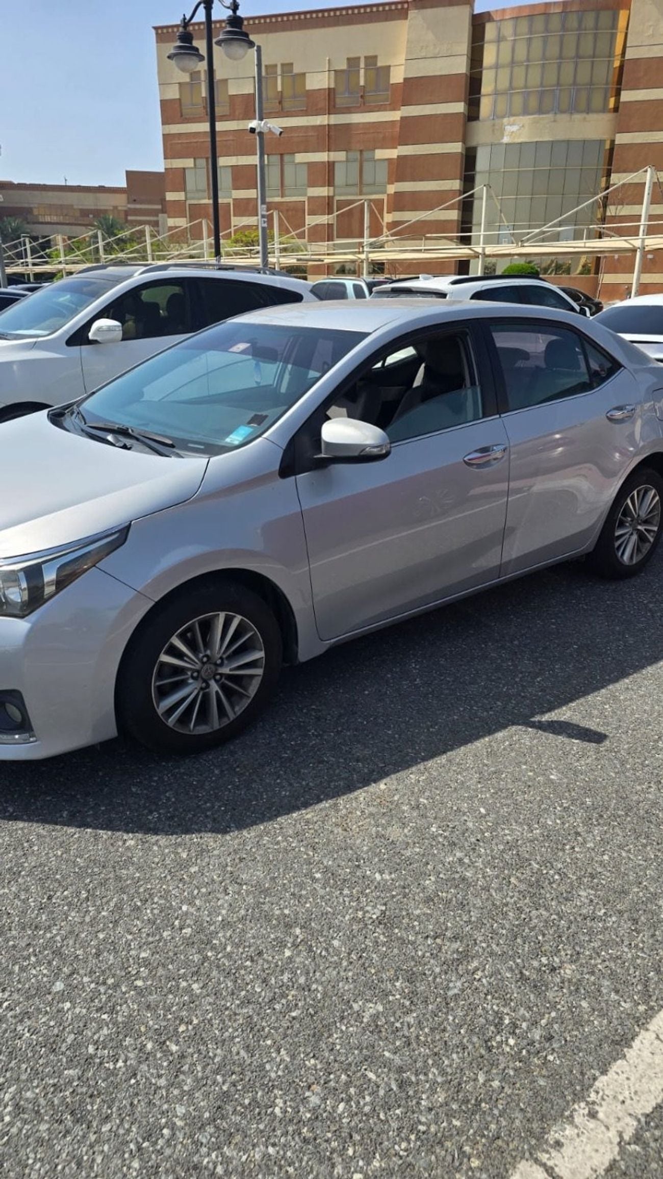 تويوتا كورولا SE+ 2.0L (141 HP)