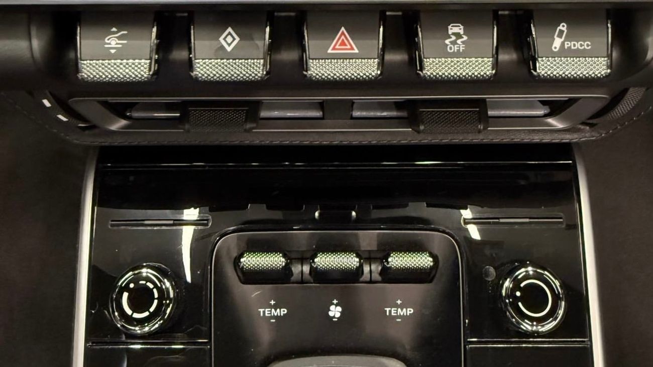 بورش 911 Turbo S 3.8L (640 HP) Convertible