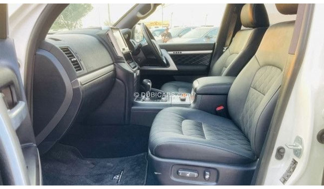 Toyota Land Cruiser | JAPAN IMPORTED | ZX-G | SUNROOF | FULL OPTIONED