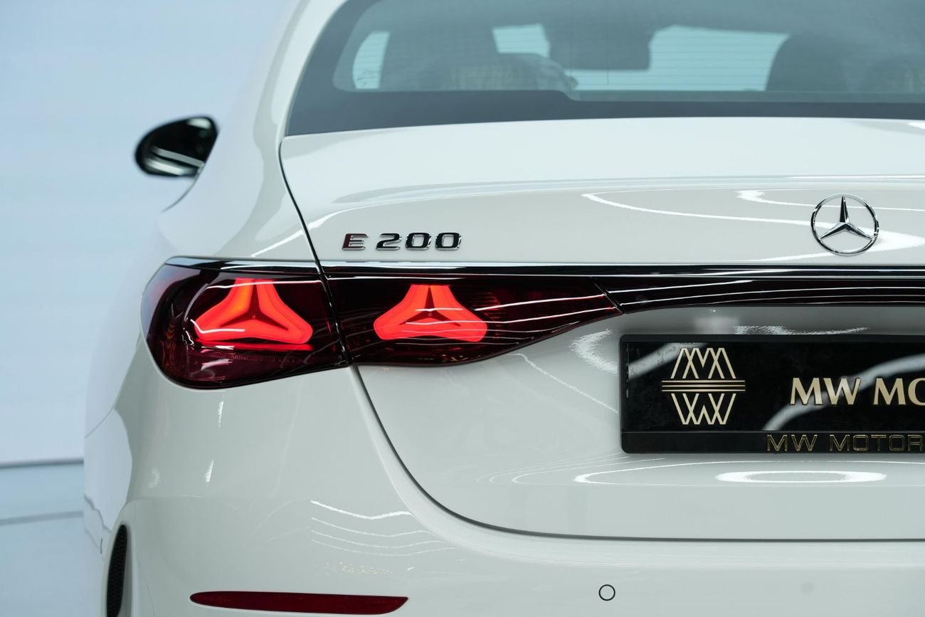 مرسيدس بنز E200