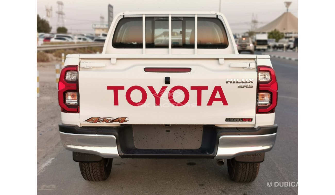 Toyota Hilux 2.4L Diesel, Full Option M/T 4X4 - Auto AC with Black Alloy Rims (CODE # THFO06)