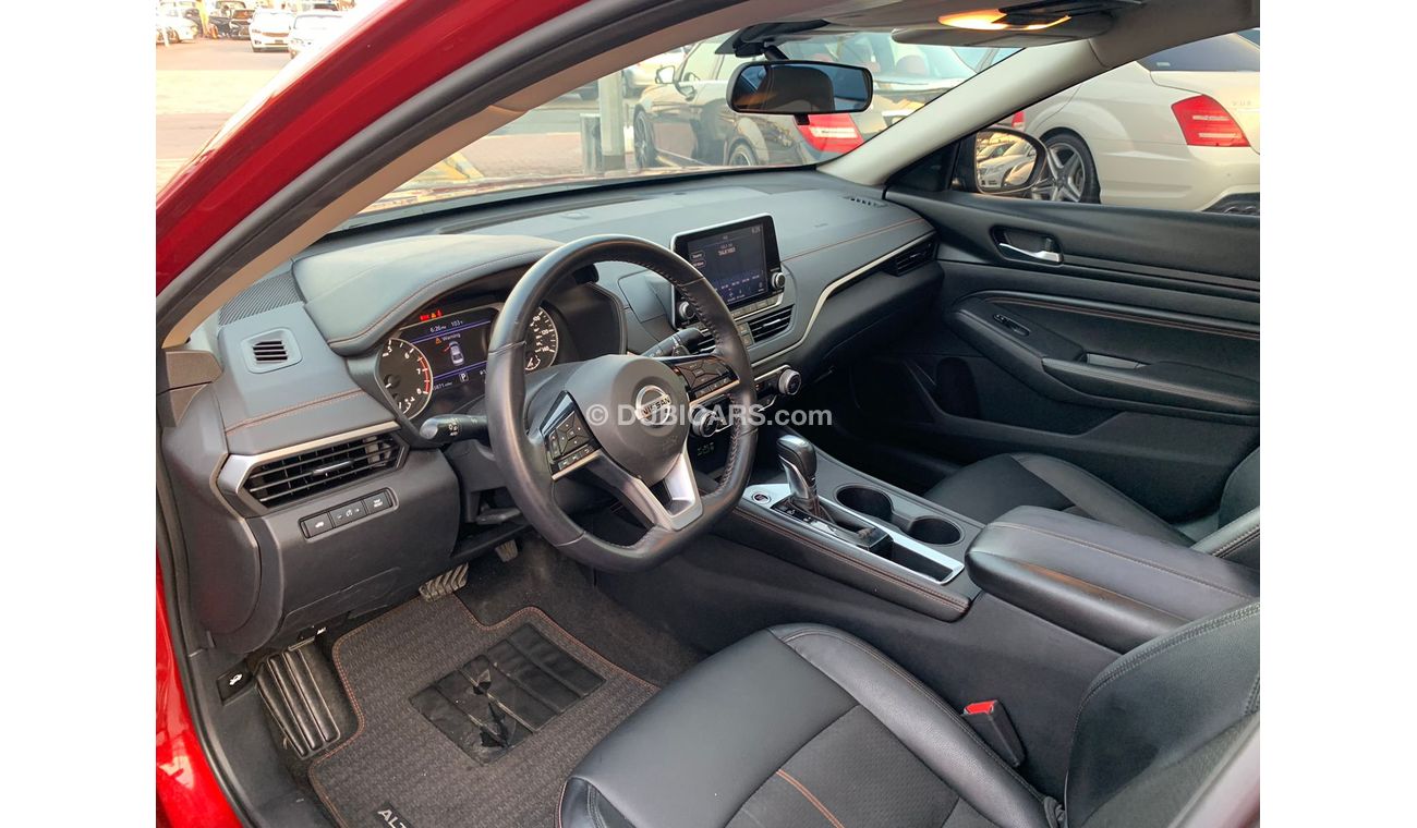 Nissan Altima Nissan Altima SR_2020_Excellent_Condithion _Full opshin