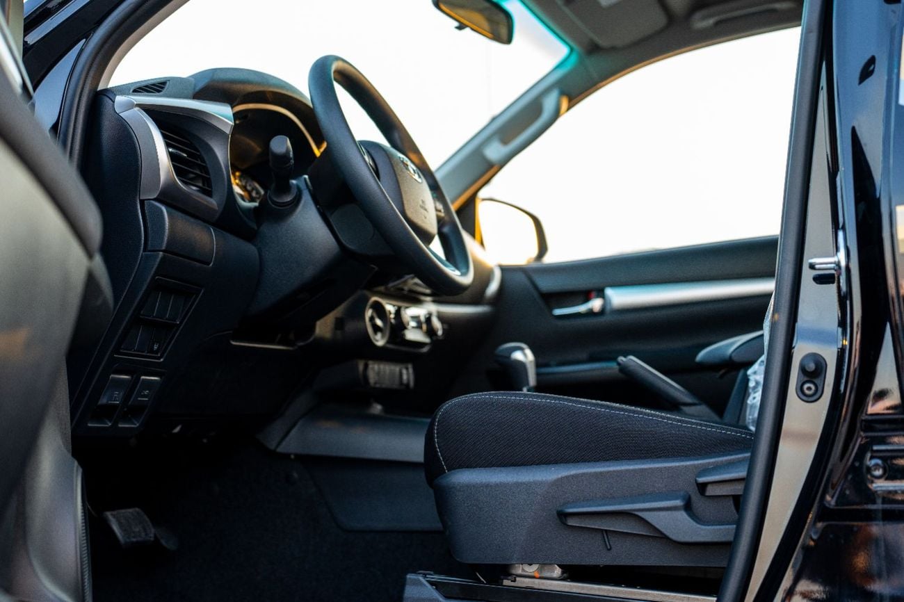 تويوتا هيلوكس TOYOTA HILUX  Diesel 2.4 2026 Full auto Black to black
