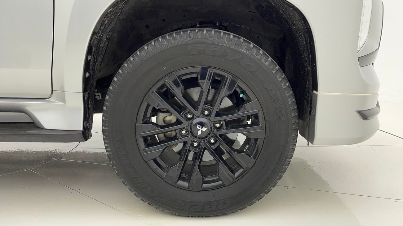 Mitsubishi Montero SIGNATURE EDITION 3 | Zero Down Payment | Free Home Test Drive