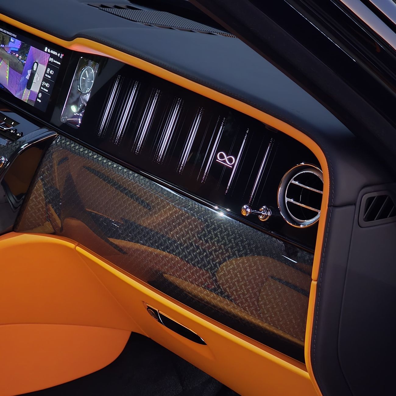 رولز رويس كولينان BLACKBADGE