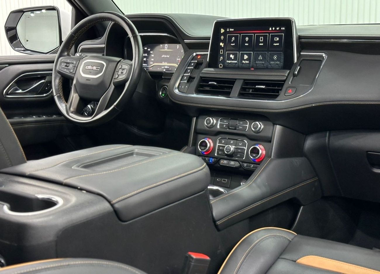 GMC Yukon 2022 GMC Yukon AT4 7 Seater, Aug 2027 GMC Warranty + Service Pack, Full Options, Low Kms, GCC