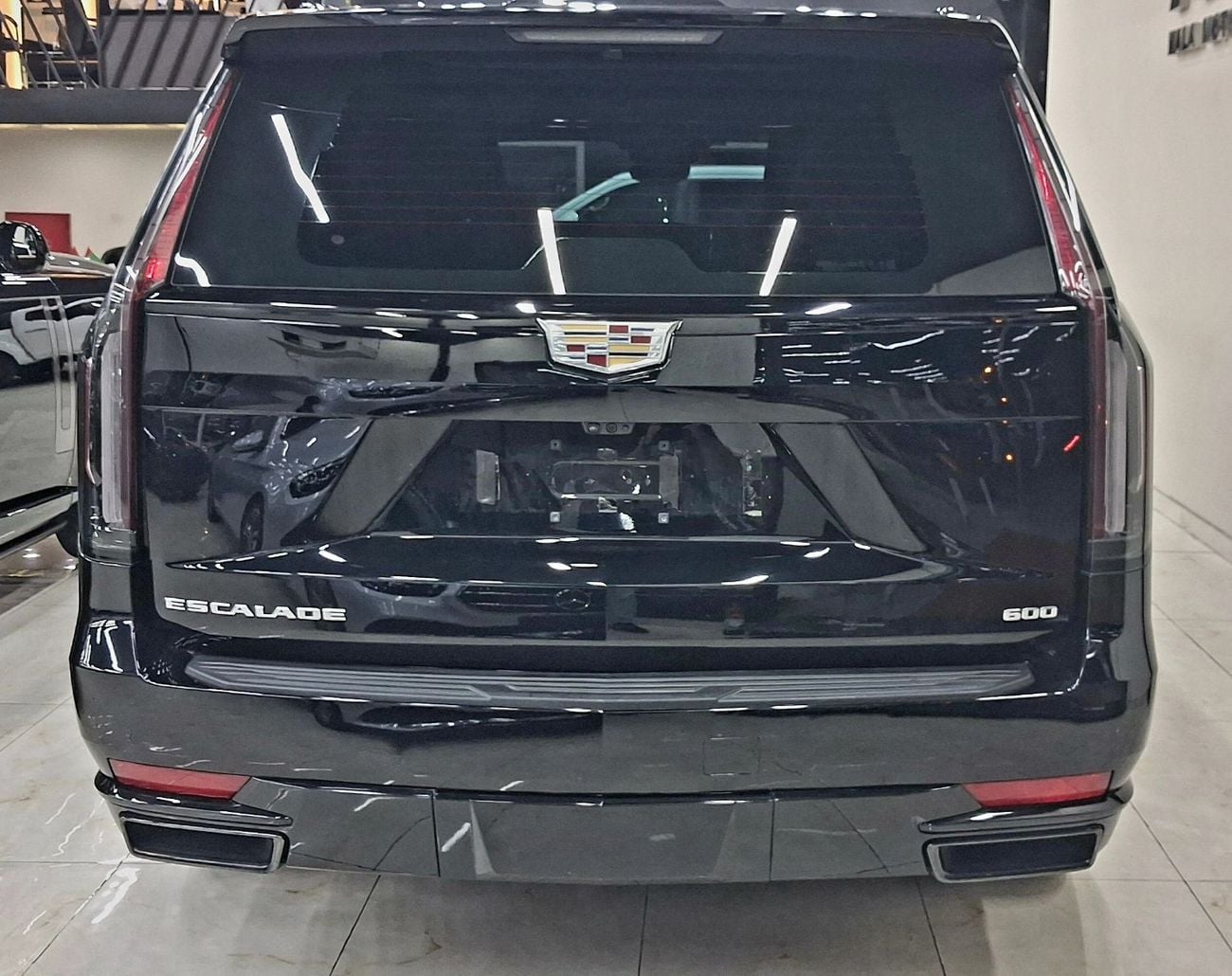 Cadillac Escalade Sport Platinum 6.2L 4WD