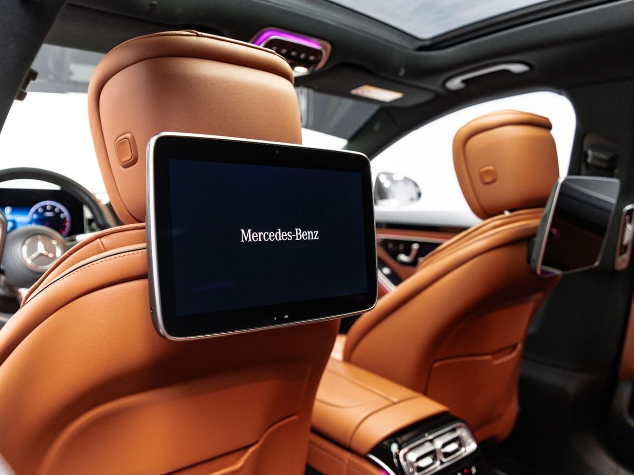 مرسيدس بنز S 500 4MATIC L BUY NOW, PAY 2027 | THE BLACKLINE STANDARD | 2027 Mercedes Warranty + Service Contract, Low KMs, GCC