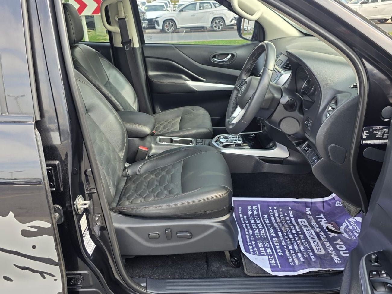 نيسان نافارا NISSAN NAVARA 2023 BLACK 4WD AT DIESEL = RIGHT HAND