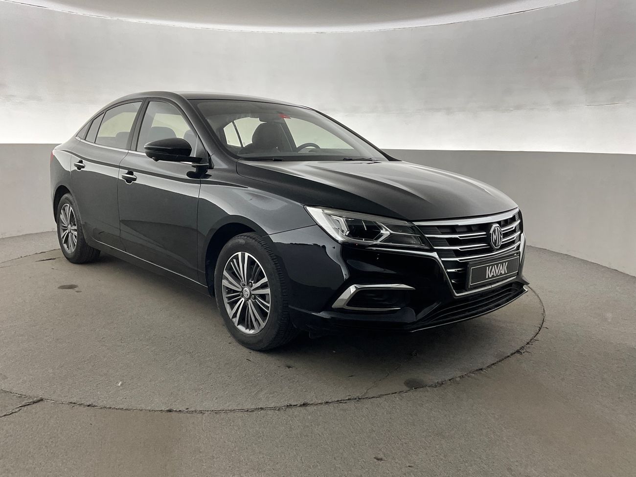 أم جي 5 Luxury | شامل الضمان | 0 ﺪﻔﻋﺓ ﺃﻮﻟﻯ