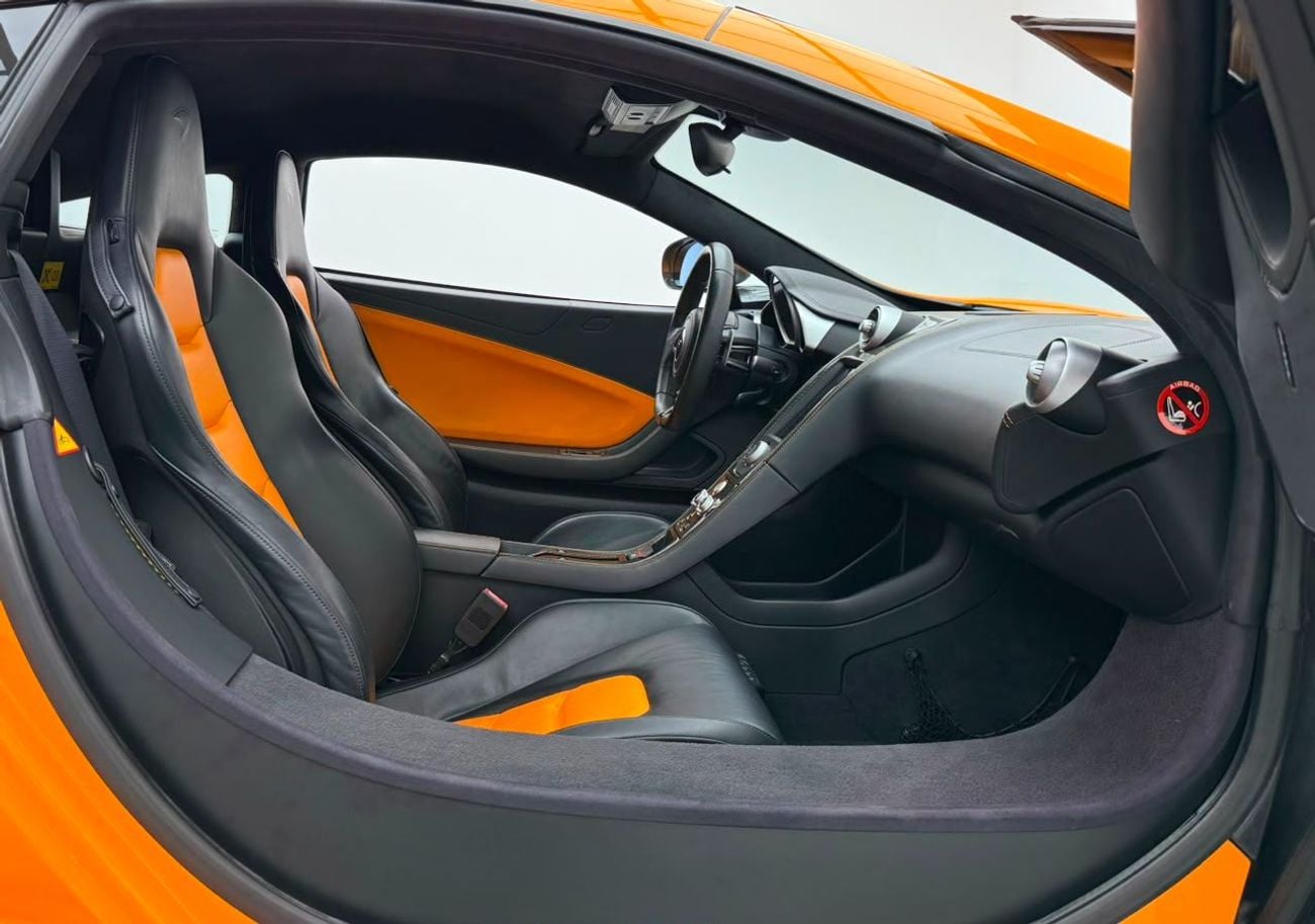 مكلارين MP4-12C STANDARD 2013 McLaren MP4-12C, Full McLaren and Dragon Racing Service History, GCC Specs