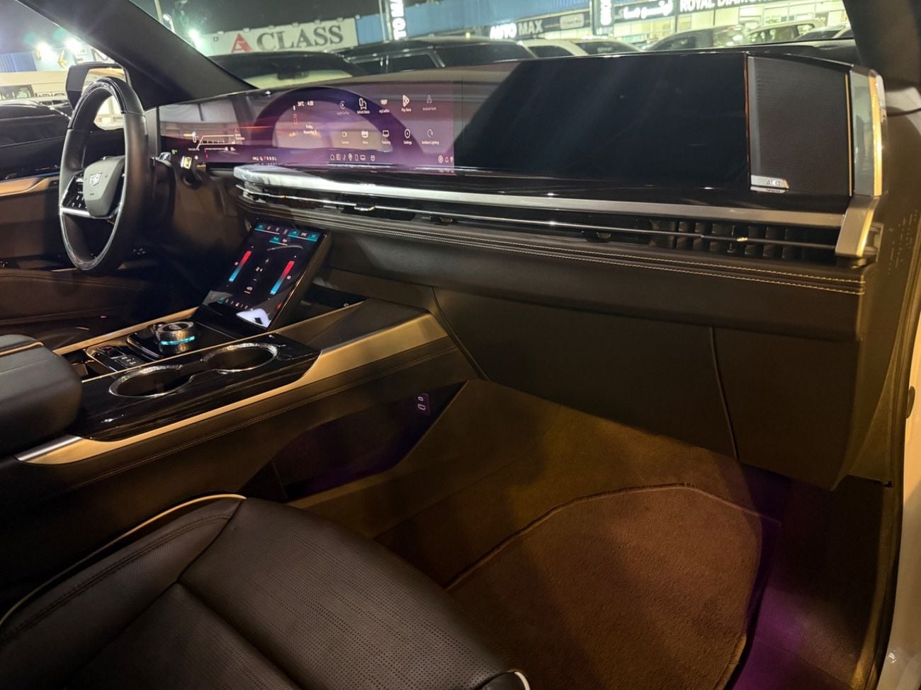 Cadillac Escalade LUXURY