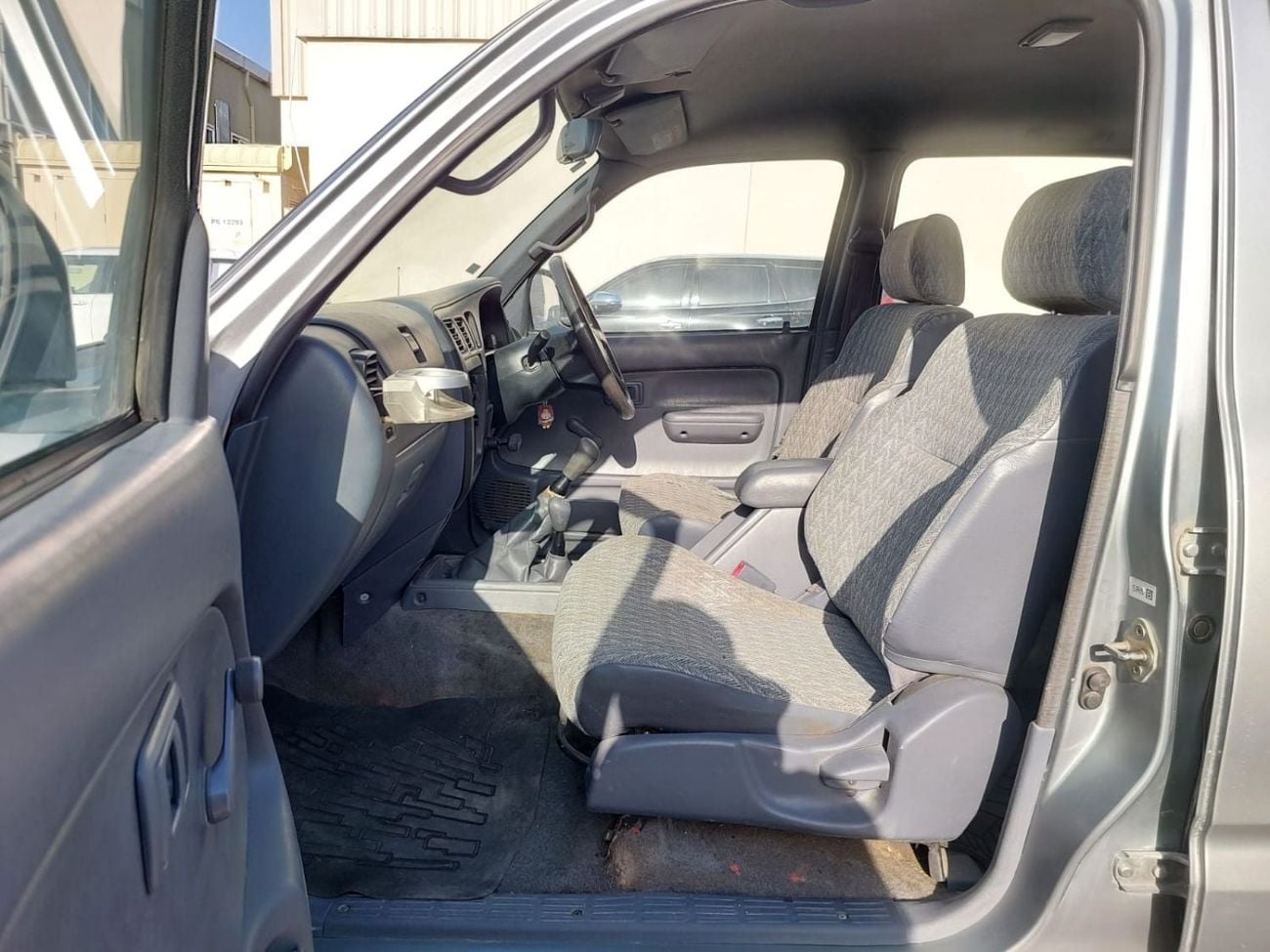 تويوتا هيلوكس TOYOTA HILUX PICKUP RHD 2003 MODEL 3.0 L DIESEL MANUAL(PM28834)