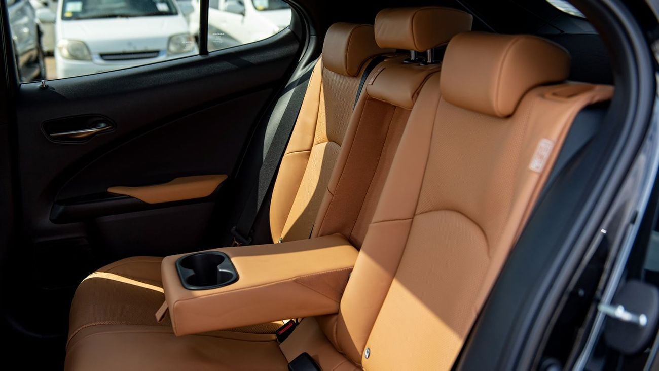 Lexus UX250h STD (NON GCC) LEXUS UX250H | 2-YEAR WARRANTY + SERVICE AVAILABLE | IN-HOUSE FINANCING | 0% DOWNPAYME
