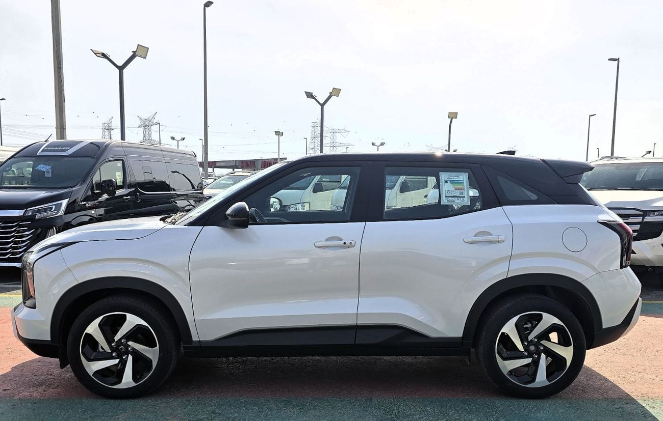 Mitsubishi Xforce Mitsubishi XFORCE P-LINE 1.5L SUV FWD 5Doors white color 2025 model