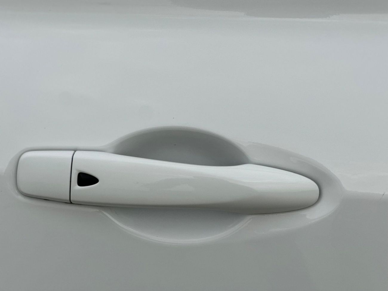 نيسان كيكس موديل 2024 حاله ممتازه من الداخل والخارج فل مواصفات بصمه