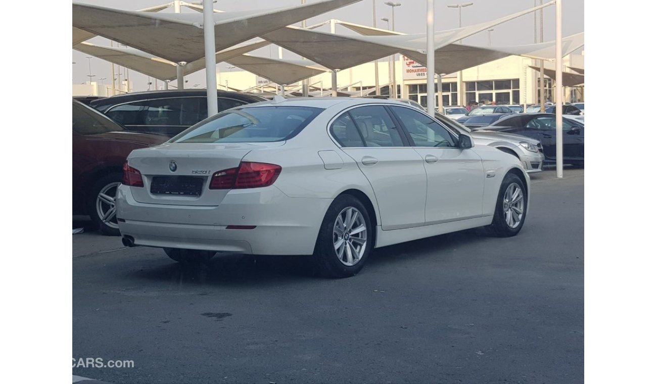 BMW 520i i model 2013 GCC car prefect condition no need any maintenance full option full service  low m