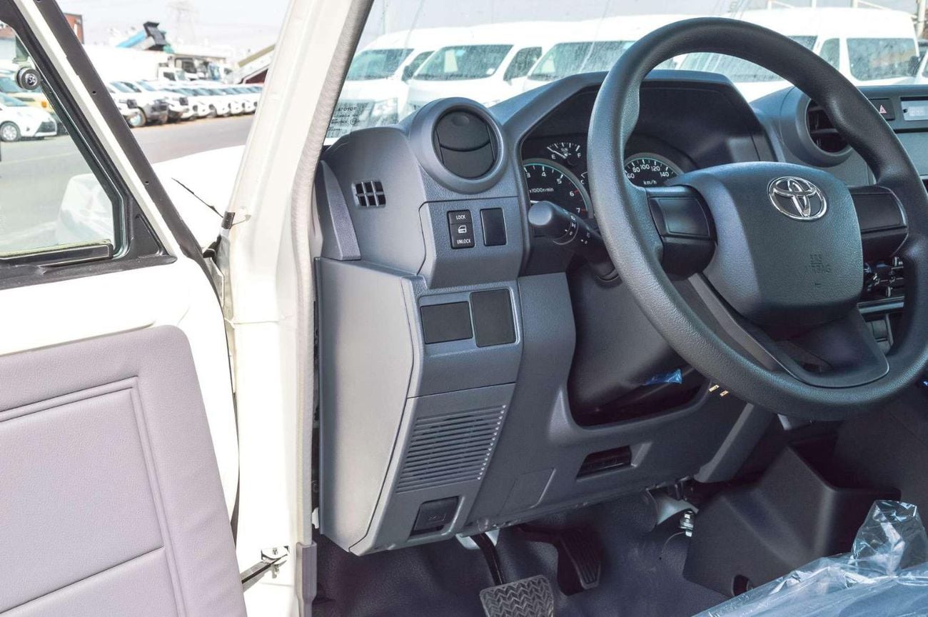 تويوتا لاند كروزر 70 TOYOTA LAND CRUISER 78 (AMBULANCE) 4.0L V6 4WD 2026