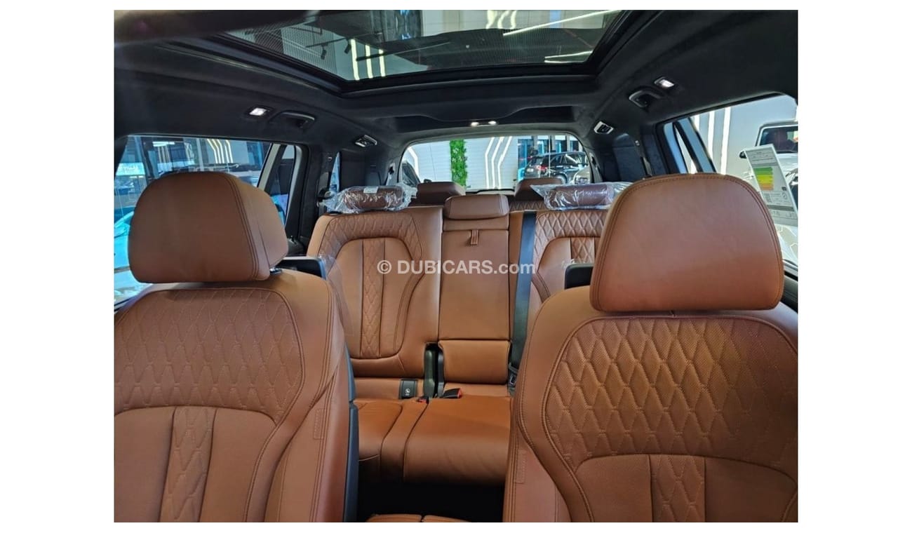 BMW X7 M50i Luxury BMW X7 50i Mkit/2022 /2 Years Warranty/Brand New