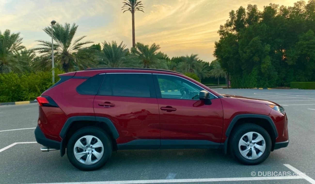 Toyota RAV4 LE