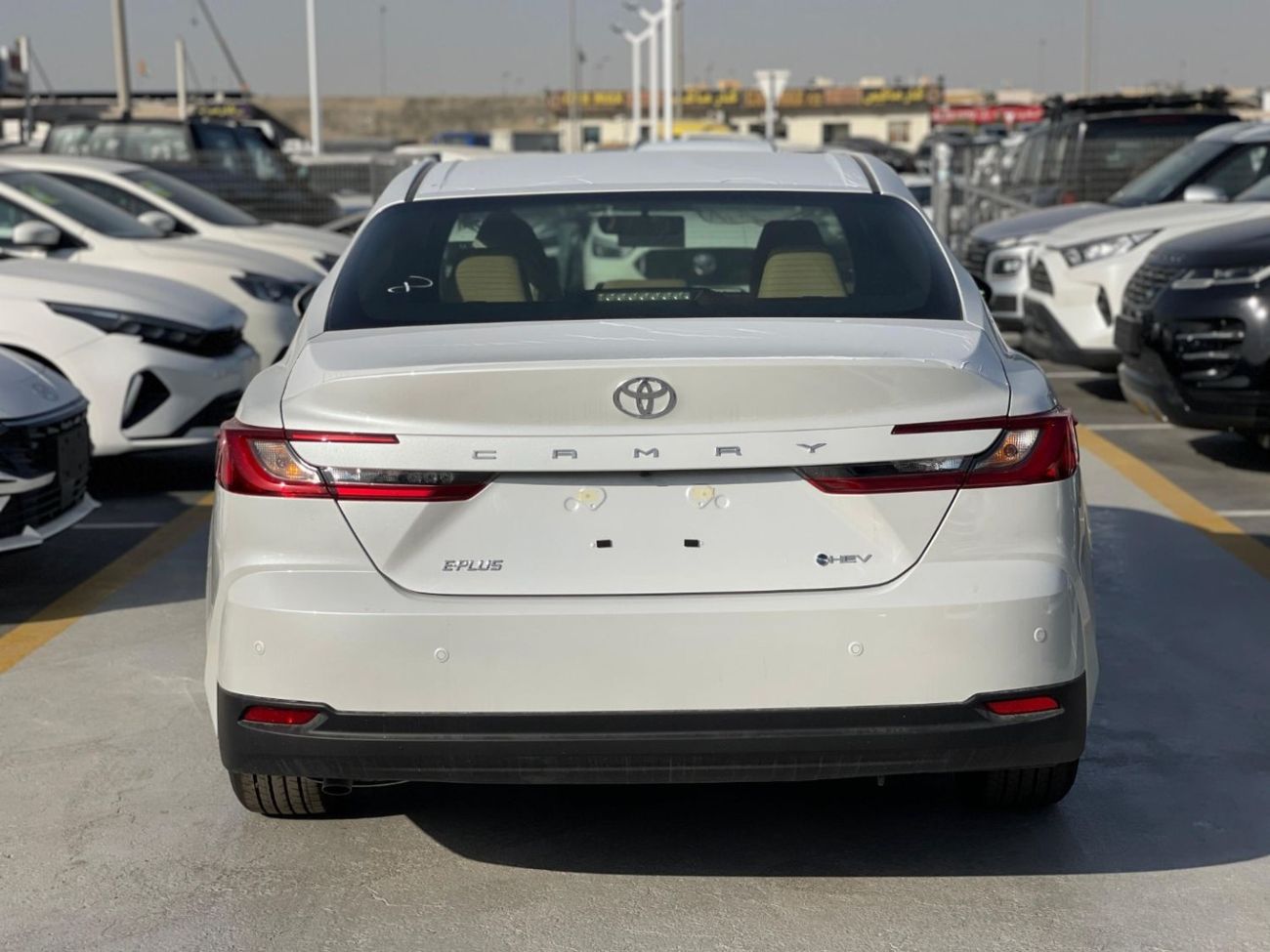 Toyota Camry 2025 TOYOTA CAMRY LE HYBRID E- PLUS