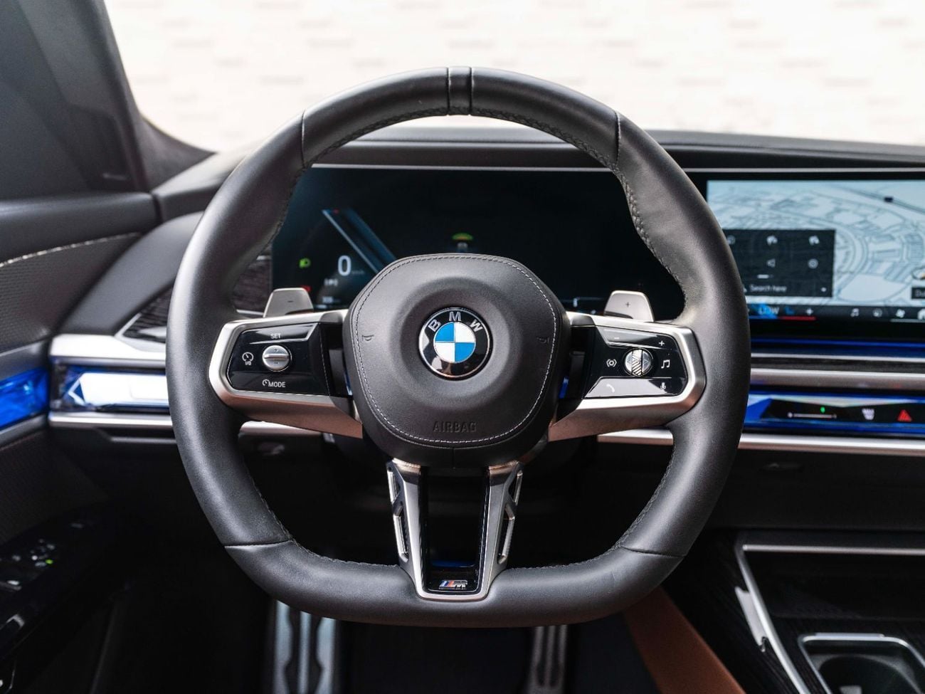 بي أم دبليو 735i LUXURY