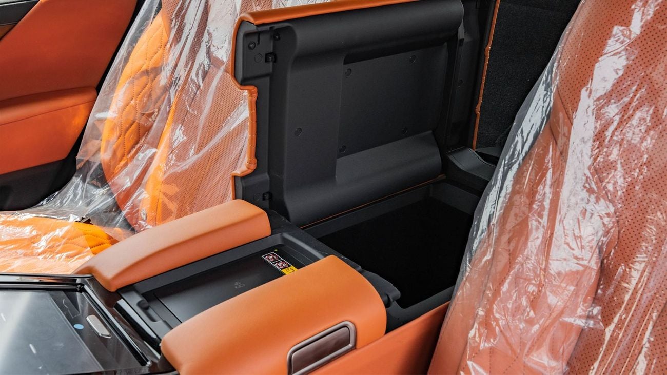 لكزس LX 700h 2025 Lexus LX700h VIP 3.5L AT Hybrid (Black)