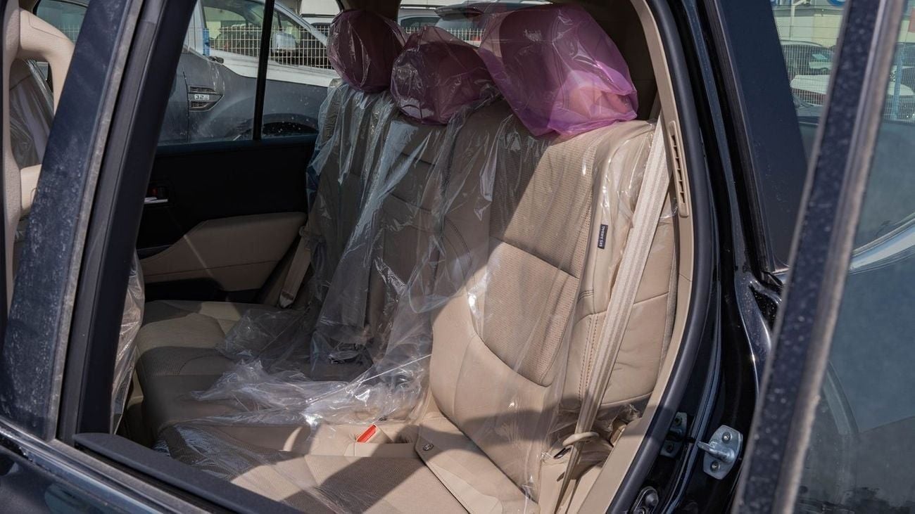 Toyota Land Cruiser 2025 Toyota Land Cruiser 300 VXR 3.5L Twin Turbo AT Petrol (Black-Beige)