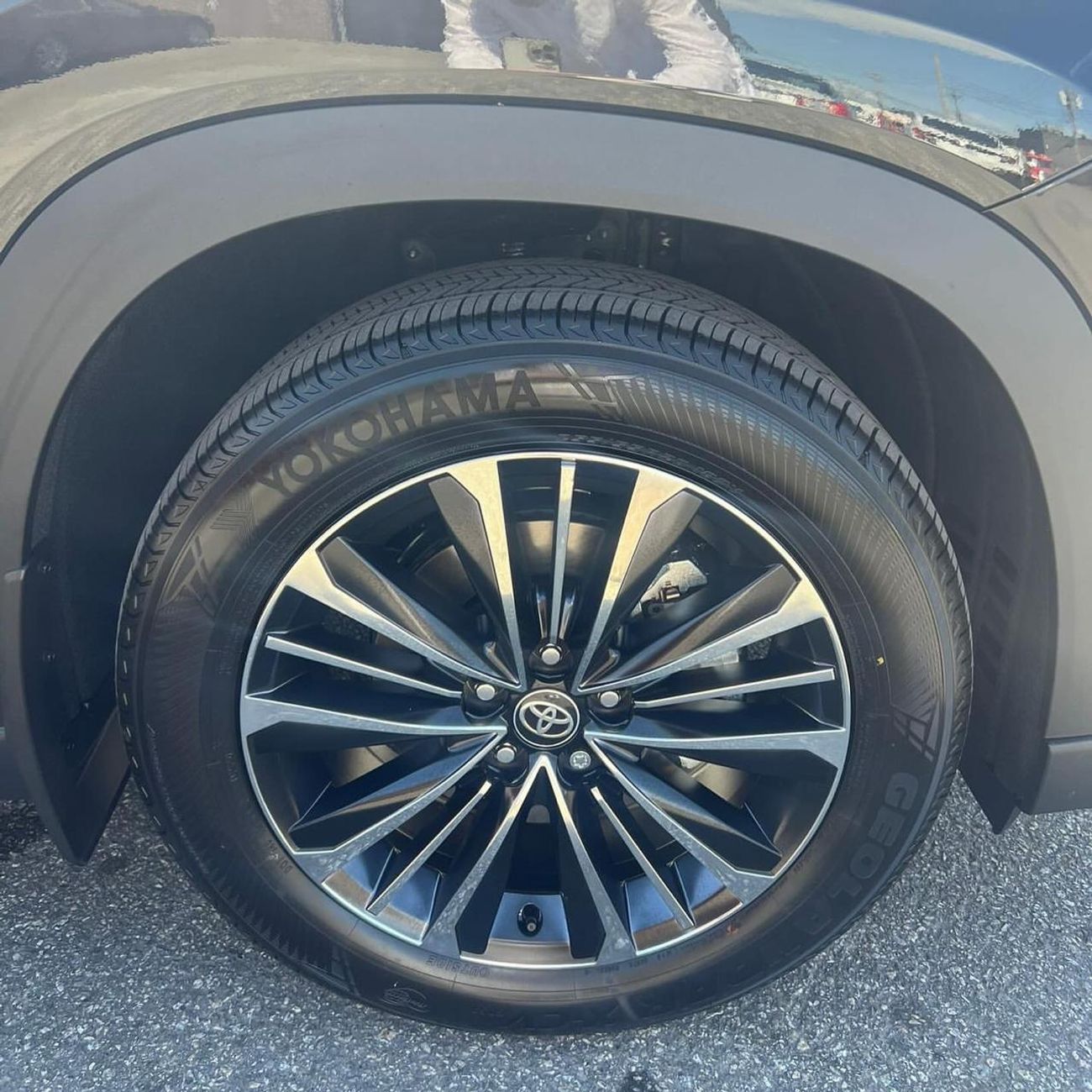 Toyota Grand Highlander PLATINUM HYBRID MAX