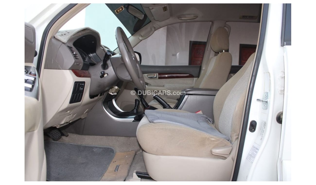 Toyota Prado Toyota Prado 2006 GCC in excellent condition without accidents, very clean from inside and outside