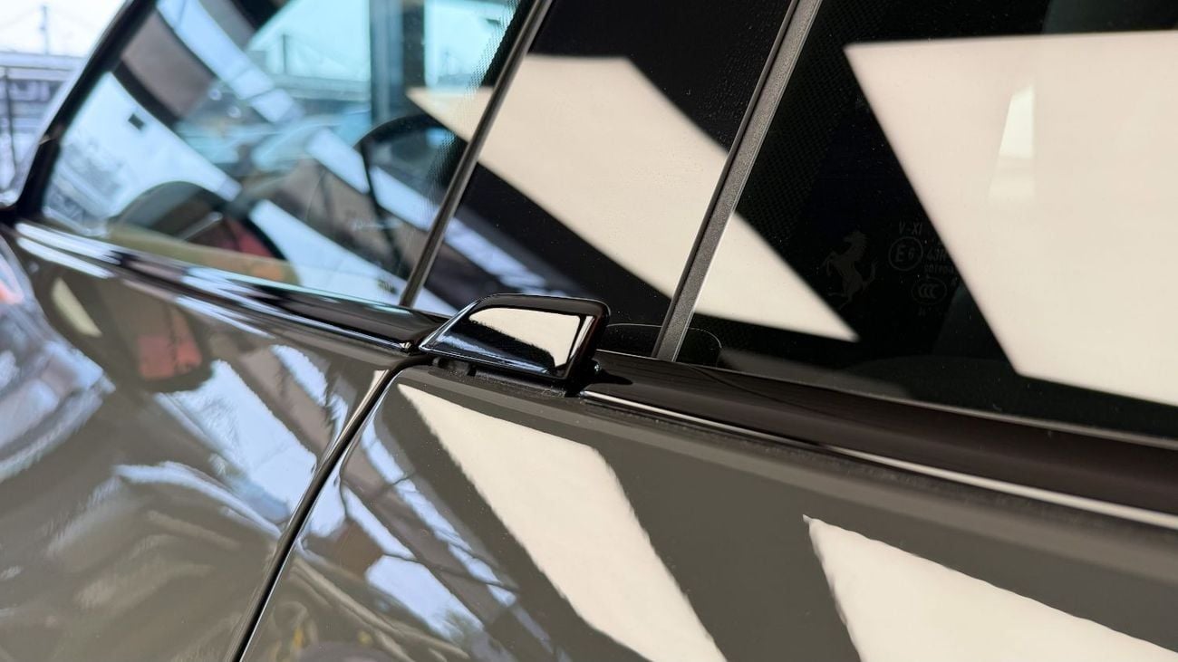 فيراري بوروسانجوي Ferrari Purosangue 2025 - V12 - Grigio Silverstone