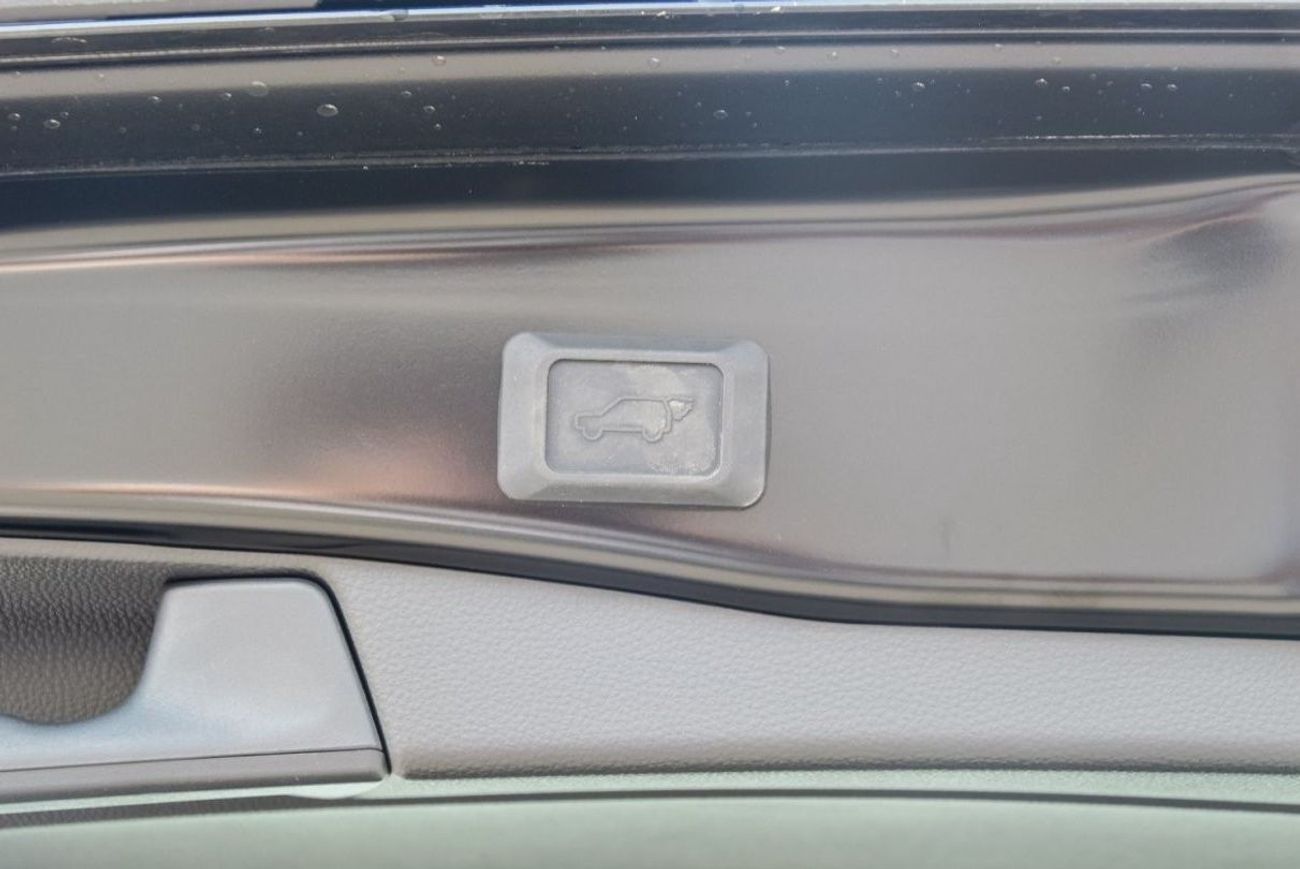 تويوتا راف ٤ TOYOTA RAV4 2.5L AWD SUV 2023 | DRIVER SEAT POWERED | PANORAMIC SUNROOF | CRUISE CONTROL | REAR CAME