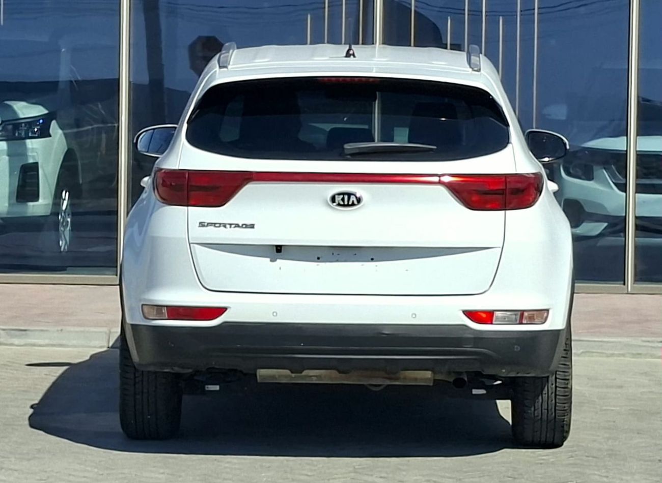 Kia Sportage LX 1.6L FWD 950x36- Monthly | GCC | Cruise, Camera, GPS l Accident Free