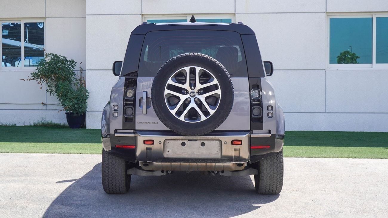 Land Rover Defender P400 3.0L (For Local registration plus 10%)