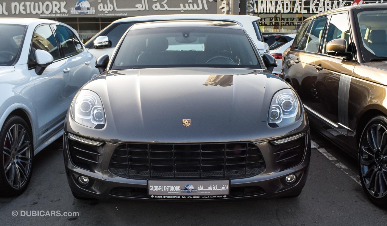 Porsche Macan S