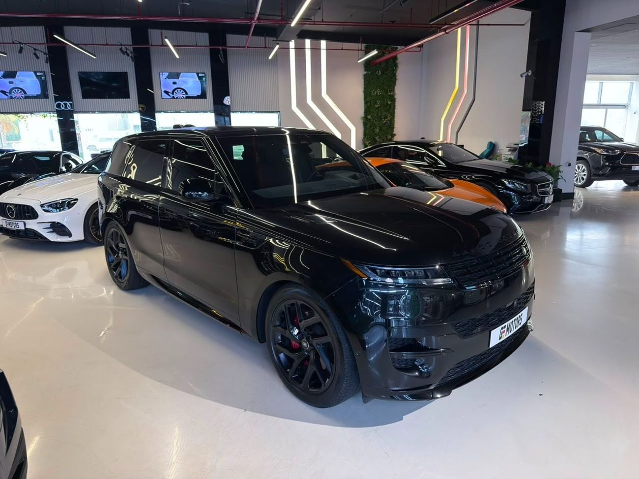 Land Rover Range Rover Sport HSE DYNAMIC 5,750 MP | 2024 Sport HSE Dynamic | 5 Years Warranty and Service | Clean Title | Perfect condition