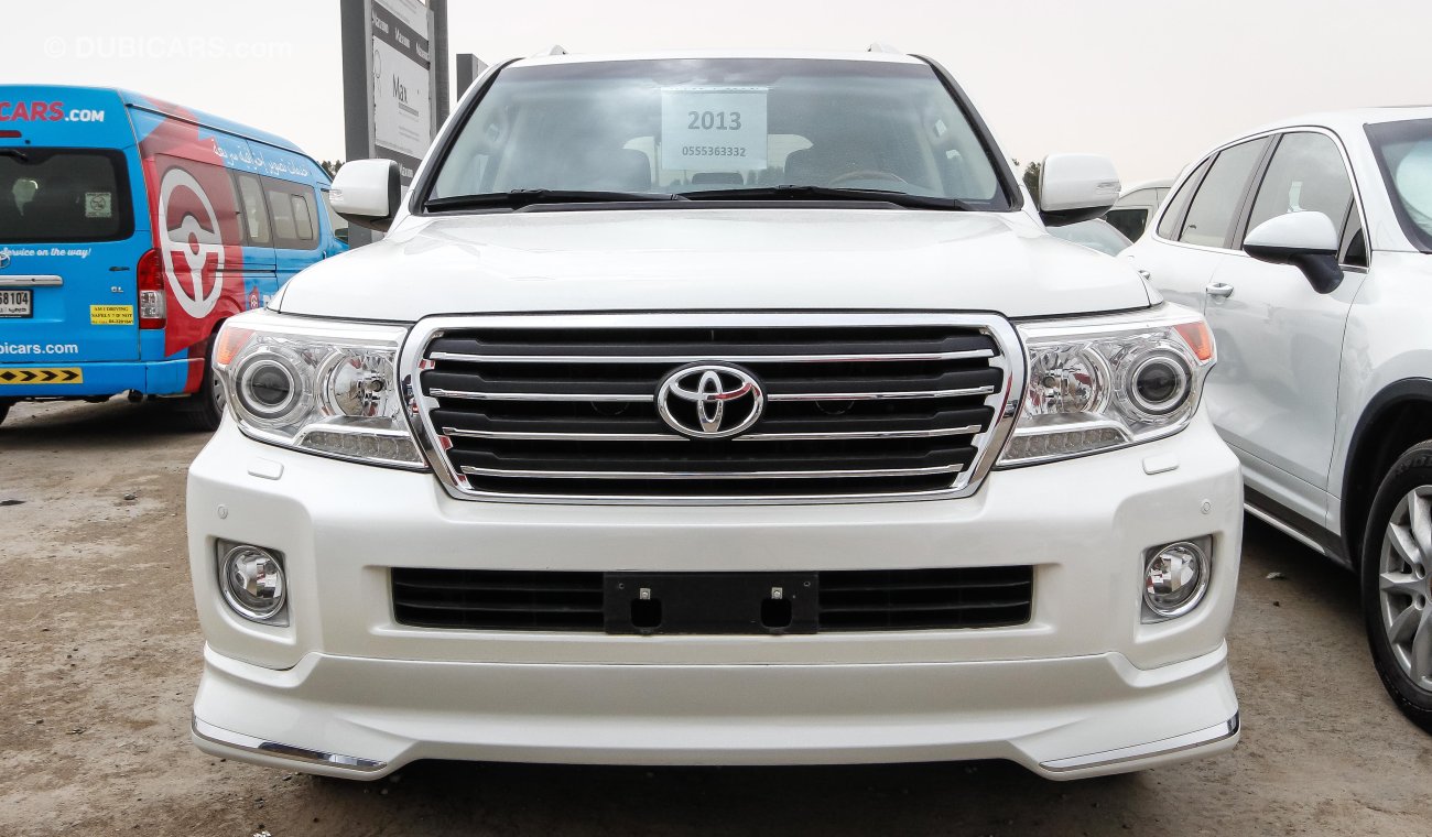 Toyota Land Cruiser GXR V8