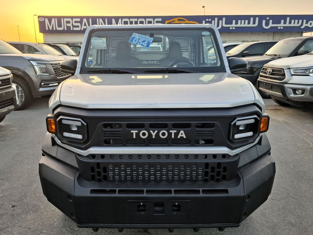 تويوتا تاماراو Toyota Hilux Tamaraw 2.4L 2026 SC Pickup Diesel Silver