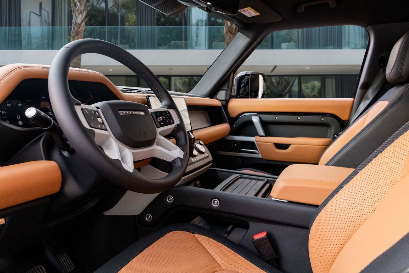 لاند روفر ديفندر 6,658 P.M | 0% Downpayment | Defender X Dynamic P400!