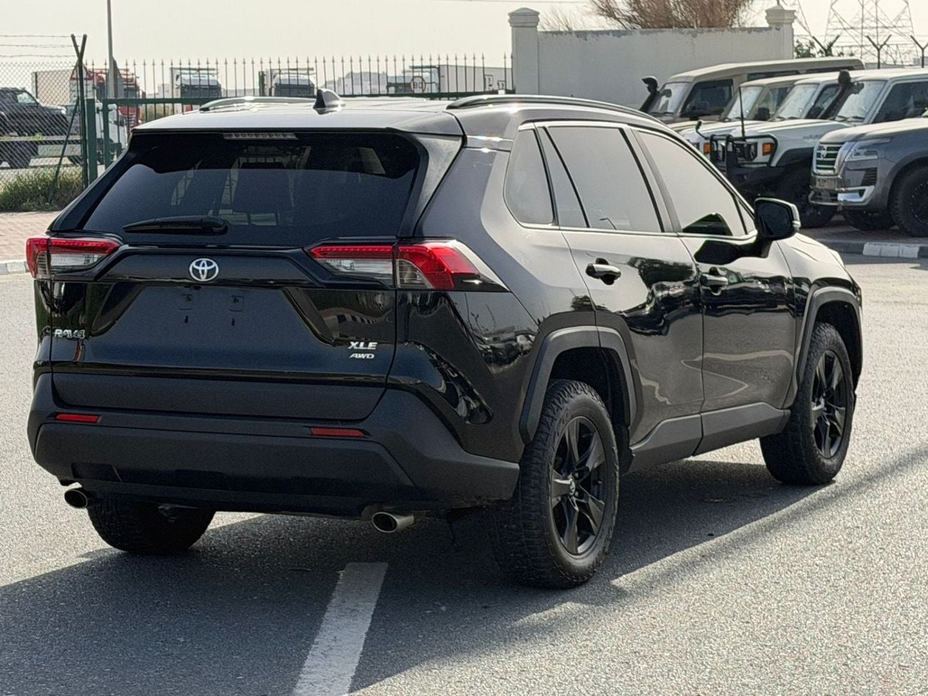 Toyota RAV4 2020 Toyota RAV4 XLE 4x4 Full option 2.5L