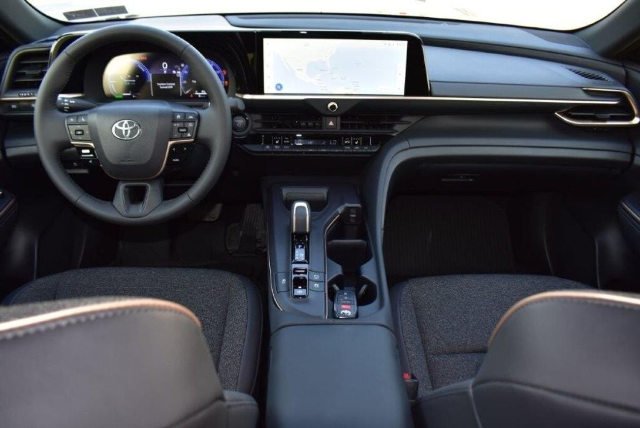 Toyota Crown XLE Hybrid 2.5L Automatic