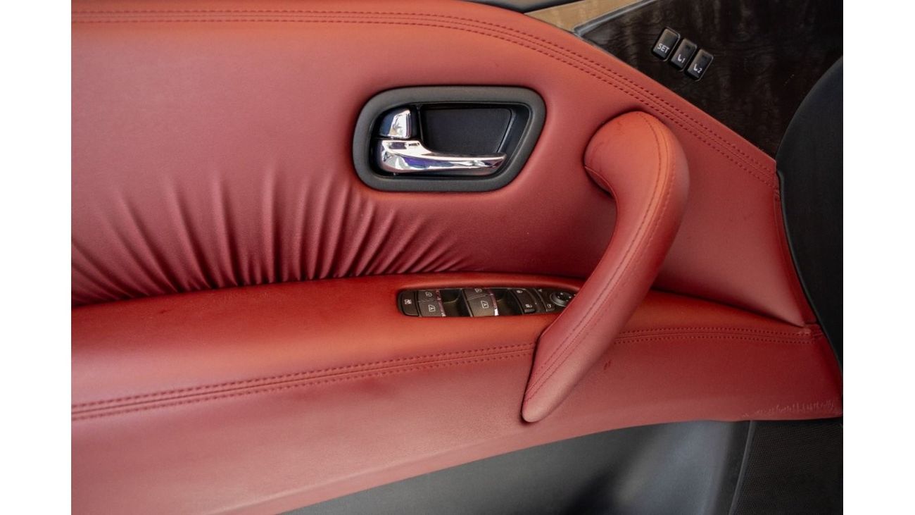 Nissan Patrol Nissan Patrol Platinum 2024 GCC under Agency Warranty and Service Contract with Flexible Down-Paymen