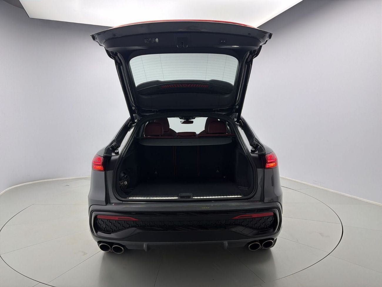 Audi SQ5 Sportback TFSI quattro 3.0L 367hp (Ref# 37042)