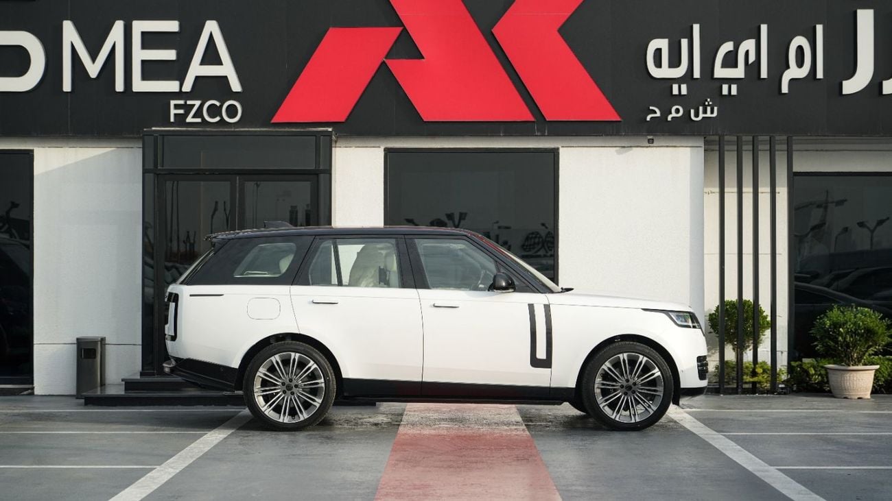 Land Rover Range Rover HSE P400 3.0L V6 White 2026 MY Export Only