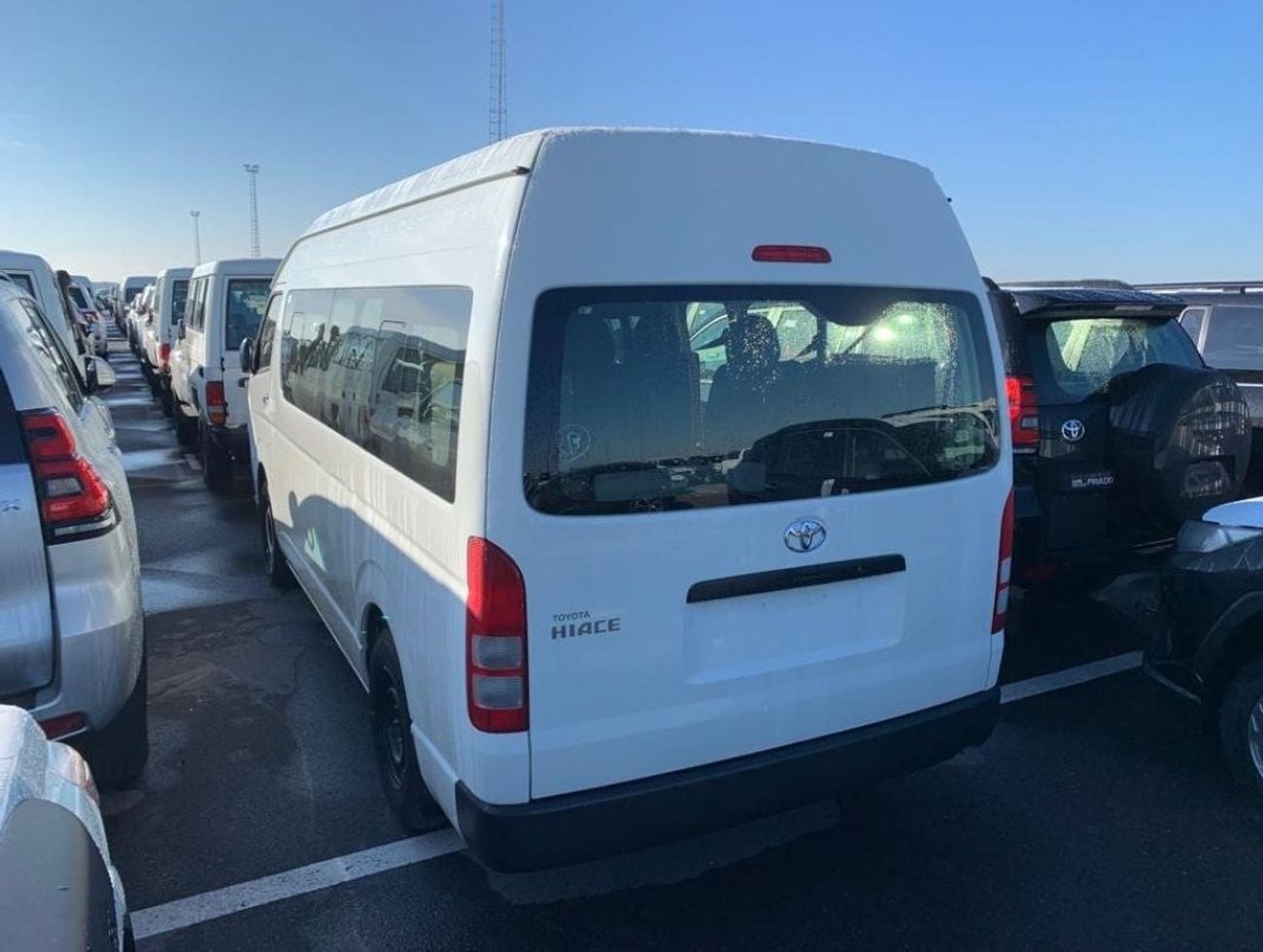 Toyota Hiace HIACE HIGH ROOF 2.5L DIESEL | 2026 | BRAND NEW | 03 YEARS WARRANTY