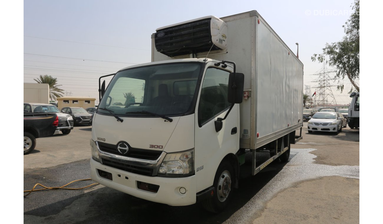 Hino 300 S/C M/T FRZ.BX 8.5TON-300 6.0T (VEHICLE CODE : 04374)