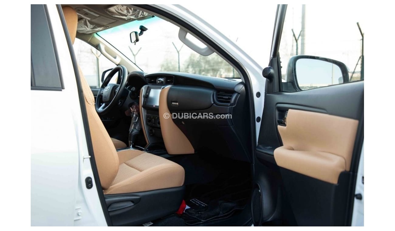 Toyota Fortuner 2023 Toyota Fortuner 2.7 EXR P AT - Pearl White inside Beige | Export Only